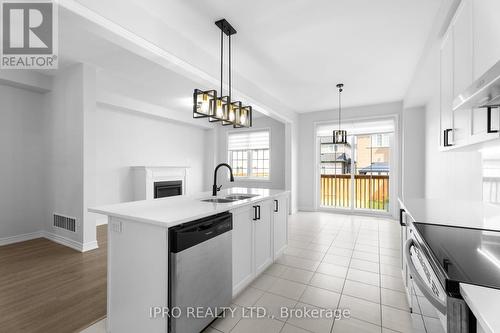 177 Clark Street, Shelburne, ON - Indoor Photo Showing Kitchen With Double Sink