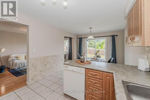 210 Rickson Avenue, Guelph (Hanlon Creek), ON - Indoor Photo Showing Kitchen