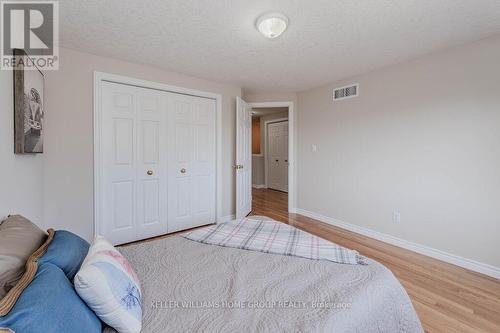 210 Rickson Avenue, Guelph (Hanlon Creek), ON - Indoor Photo Showing Bedroom