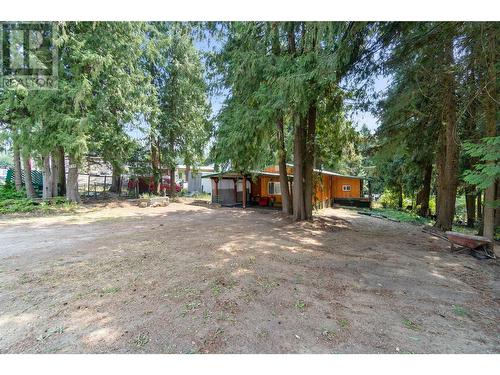 7558 Hudson Road, Salmon Arm, BC - Outdoor