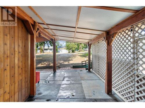 7558 Hudson Road, Salmon Arm, BC - Indoor Photo Showing Other Room