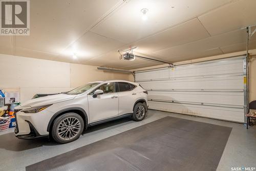 3656 Gee Crescent, Regina, SK - Indoor Photo Showing Garage