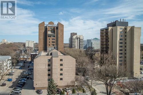 904 405 5Th Avenue N, Saskatoon, SK - Outdoor With Facade