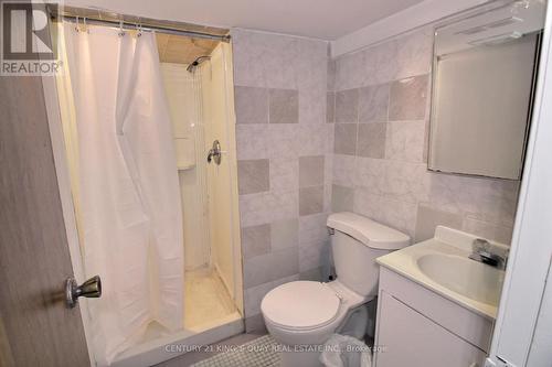 211 Park Road S, Oshawa, ON - Indoor Photo Showing Bathroom