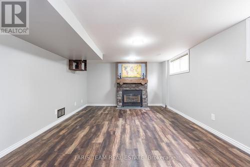 28 Harding Avenue, Barrie (Cundles East), ON - Indoor With Fireplace