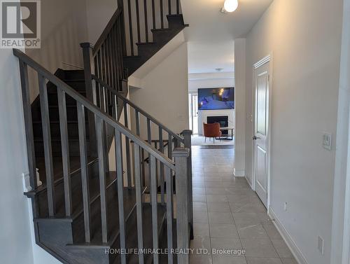 7 Lisa Street, Wasaga Beach, ON - Indoor Photo Showing Other Room