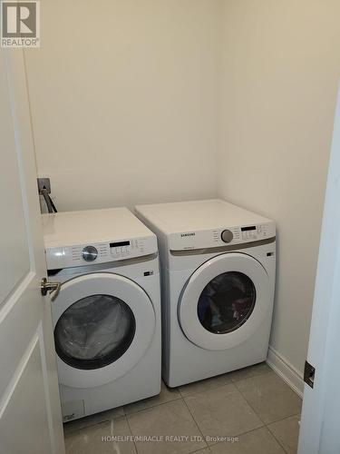 7 Lisa Street, Wasaga Beach, ON - Indoor Photo Showing Laundry Room