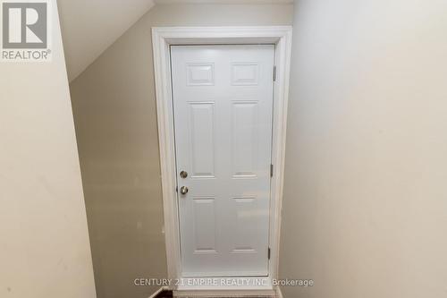 37 Sewells Lane, Brampton, ON - Indoor Photo Showing Other Room