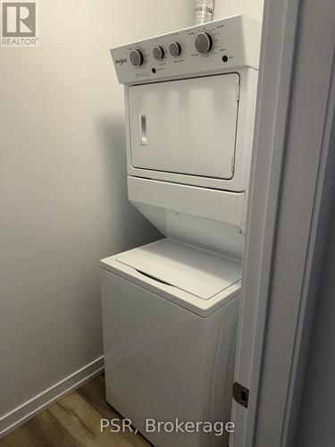 1010 - 470 Dundas Street E, Hamilton, ON - Indoor Photo Showing Laundry Room