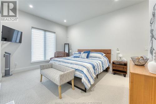 566 Lily Mac, Windsor, ON - Indoor Photo Showing Bedroom