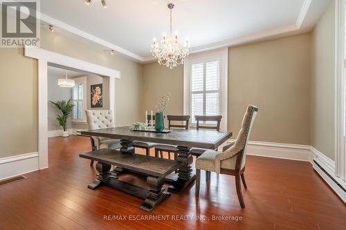 1 King William Street, Brant, ON - Indoor Photo Showing Dining Room