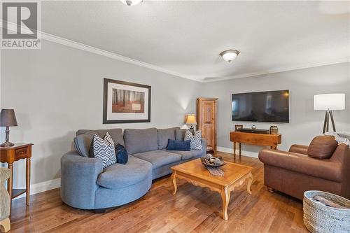 Family Room - 408 Pearl Street W, Brockville, ON - Indoor Photo Showing Living Room