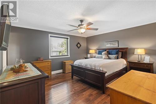 Primary Bedroom - 408 Pearl Street W, Brockville, ON - Indoor Photo Showing Bedroom