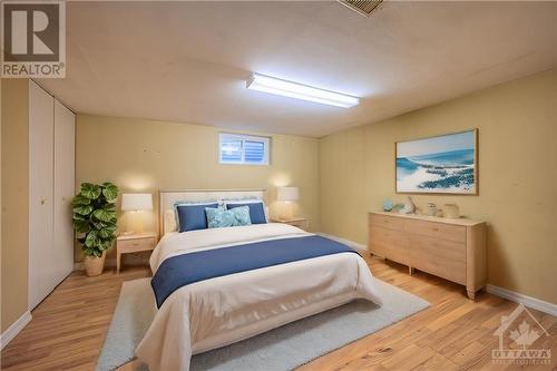 34 Amos Avenue, Waterloo, ON - Indoor Photo Showing Bedroom