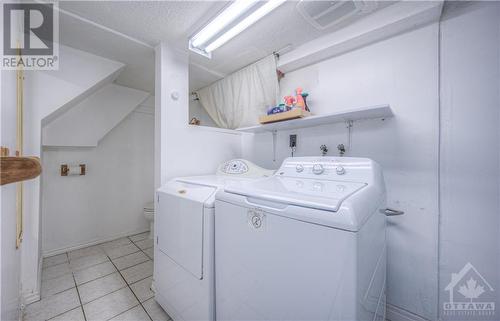 34 Amos Avenue, Waterloo, ON - Indoor Photo Showing Laundry Room