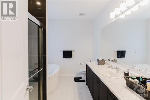 853 Cappamore Drive, Ottawa, ON - Indoor Photo Showing Bathroom