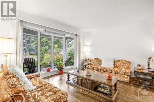 3 Blue Spruce Court, Ottawa, ON - Indoor Photo Showing Living Room