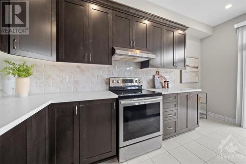 713 Samantha Eastop Avenue, Stittsville, ON - Indoor Photo Showing Kitchen