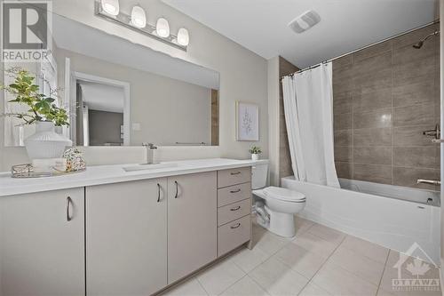 713 Samantha Eastop Avenue, Stittsville, ON - Indoor Photo Showing Bathroom