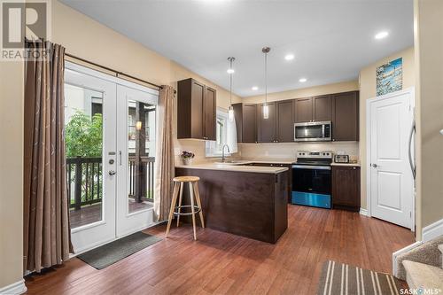 36 118 Hampton Circle, Saskatoon, SK - Indoor Photo Showing Kitchen With Upgraded Kitchen