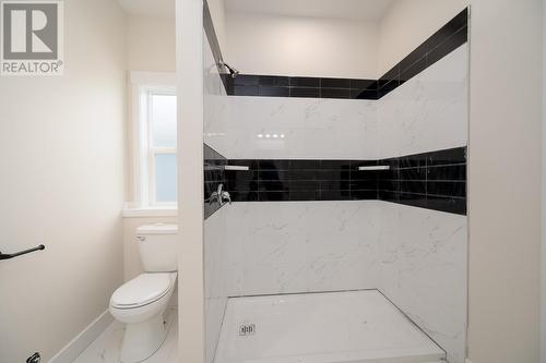 22-1900 Ord Road, Kamloops, BC - Indoor Photo Showing Bathroom