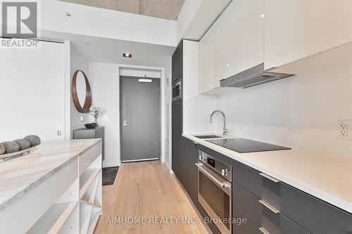 2209 - 170 Bayview Avenue, Toronto (Waterfront Communities), ON - Indoor Photo Showing Kitchen With Upgraded Kitchen