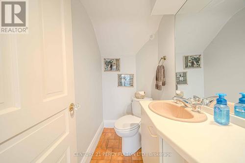 1 Parkcrest Drive, Toronto (Scarborough Village), ON - Indoor Photo Showing Bathroom