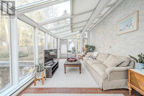 1 Parkcrest Drive, Toronto (Scarborough Village), ON - Indoor