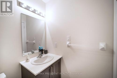 17 - 480 Beresford Path, Oshawa, ON - Indoor Photo Showing Bathroom