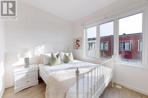 83 Genuine Lane, Richmond Hill (Doncrest), ON - Indoor Photo Showing Bedroom