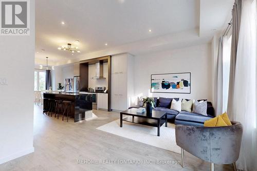 83 Genuine Lane, Richmond Hill (Doncrest), ON - Indoor Photo Showing Living Room