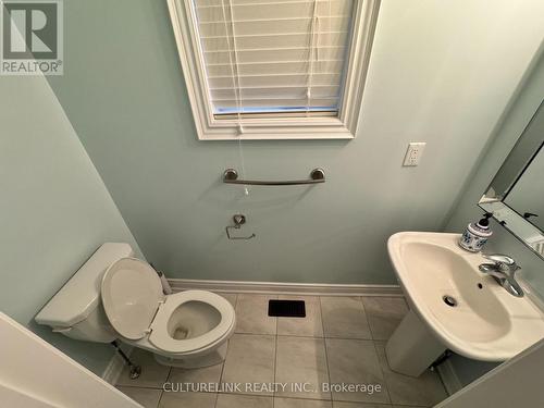 30 Festival Court, East Gwillimbury, ON - Indoor Photo Showing Bathroom