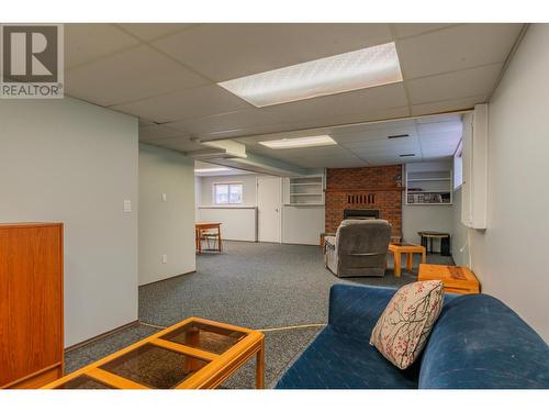 2504 14Th  Avenue, Castlegar, BC - Indoor Photo Showing Basement