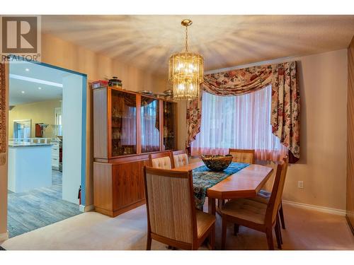 2504 14Th  Avenue, Castlegar, BC - Indoor Photo Showing Dining Room