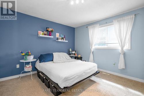 109 Ruffet Drive, Barrie (Edgehill Drive), ON - Indoor Photo Showing Bedroom