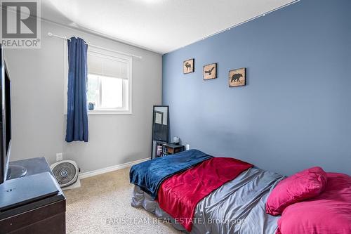 109 Ruffet Drive, Barrie, ON - Indoor Photo Showing Bedroom