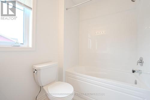 88 Village Gate Drive, Wasaga Beach, ON - Indoor Photo Showing Bathroom