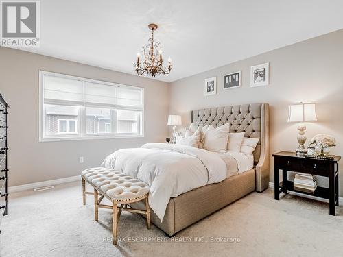 3357 Carding Mill Trail, Oakville, ON - Indoor Photo Showing Bedroom