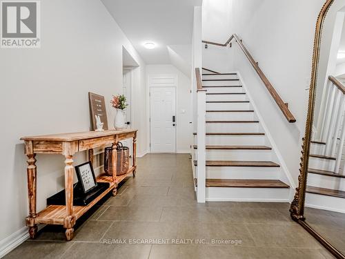 3357 Carding Mill Trail, Oakville, ON - Indoor Photo Showing Other Room