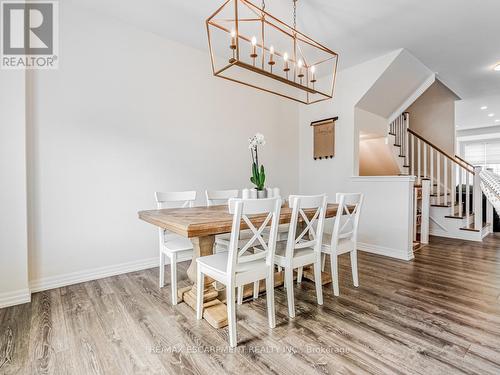 3357 Carding Mill Trail, Oakville, ON - Indoor Photo Showing Dining Room