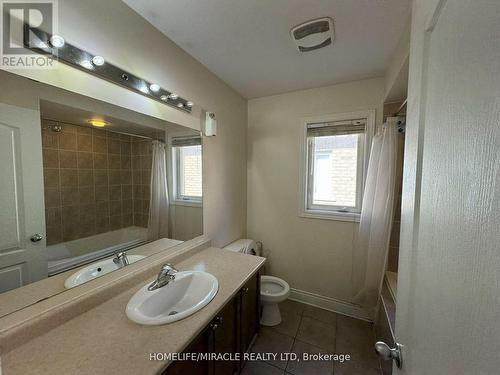 13 - 18 Bay Breeze Drive, Brampton (Sandringham-Wellington), ON - Indoor Photo Showing Bathroom