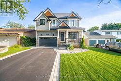 42 BOWSHELM COURT  Mississauga, ON L5N 1K1