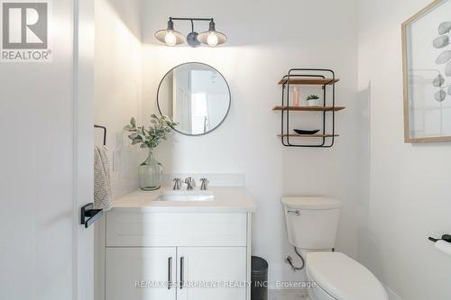 42 Bowshelm Court, Mississauga, ON - Indoor Photo Showing Bathroom