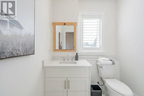 42 Bowshelm Court, Mississauga, ON - Indoor Photo Showing Bathroom