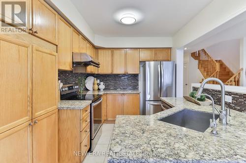 6113 Rowers Crescent, Mississauga, ON - Indoor Photo Showing Kitchen With Stainless Steel Kitchen With Upgraded Kitchen