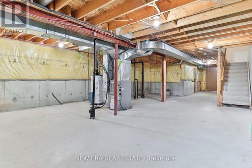 6113 Rowers Crescent, Mississauga, ON - Indoor Photo Showing Basement