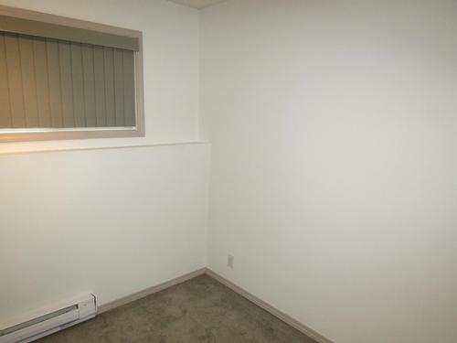 #1 - 6780 21St Street, Grand Forks, BC - Indoor Photo Showing Other Room