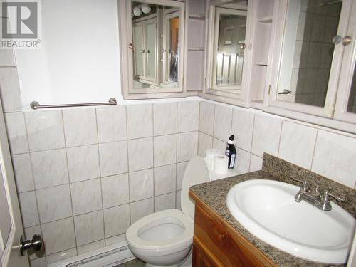 6780 21St Street Unit# 1, Grand Forks, BC - Indoor Photo Showing Bathroom