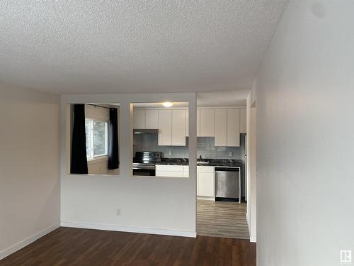 11045 129 St Nw, Edmonton, AB - Indoor Photo Showing Kitchen