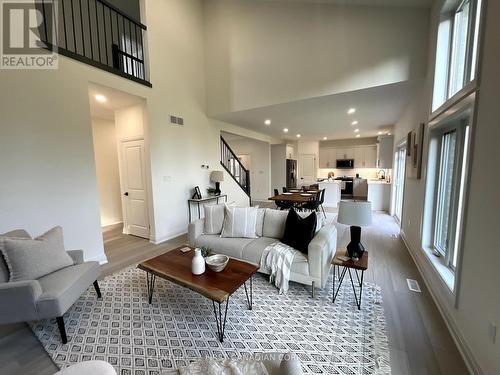 44 Greene Street, South Huron (Exeter), ON - Indoor Photo Showing Living Room